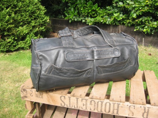 German Trench into Rugged TOM Duffle Holdall